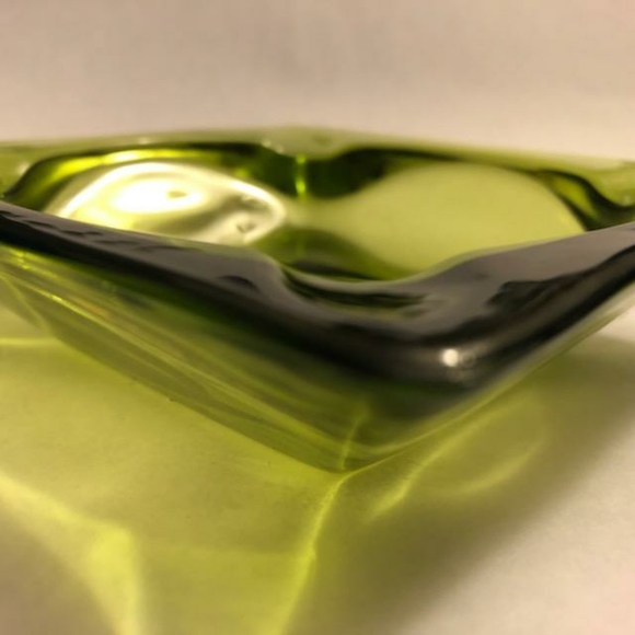 Vintage Anchor Hocking 1970s Avocado Green Square Glass Ashtray Mid Century - Picture 5 of 12